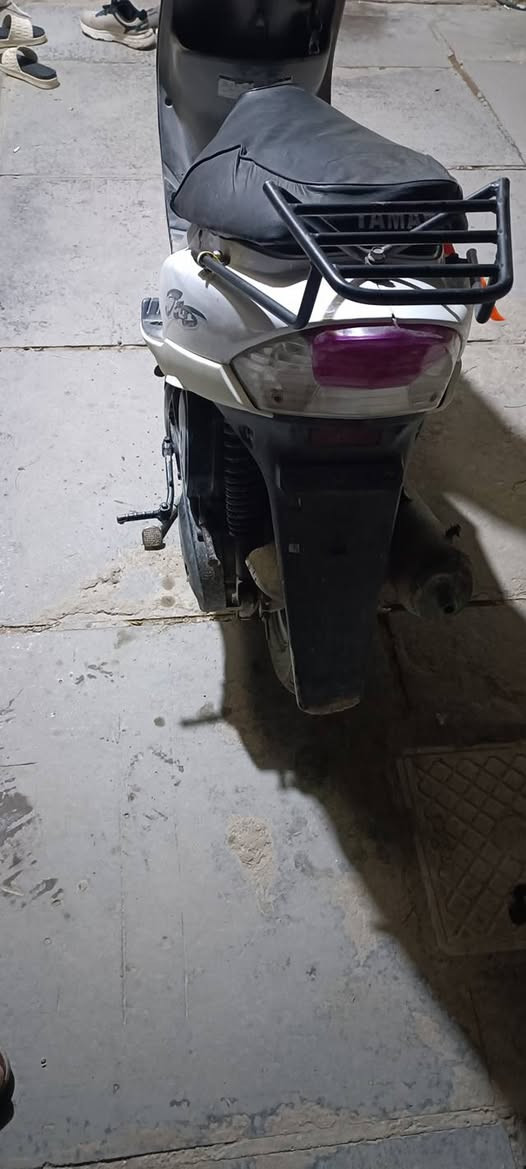 دراجة ماكس منغولي للبيع 
كفرات جديده تاير خلفي جديد بريك جديد 
نقصها بس قبق هندر 
الدراجة مابيها اي عيب 
سعرها 525 وبيها مجال 
***********
