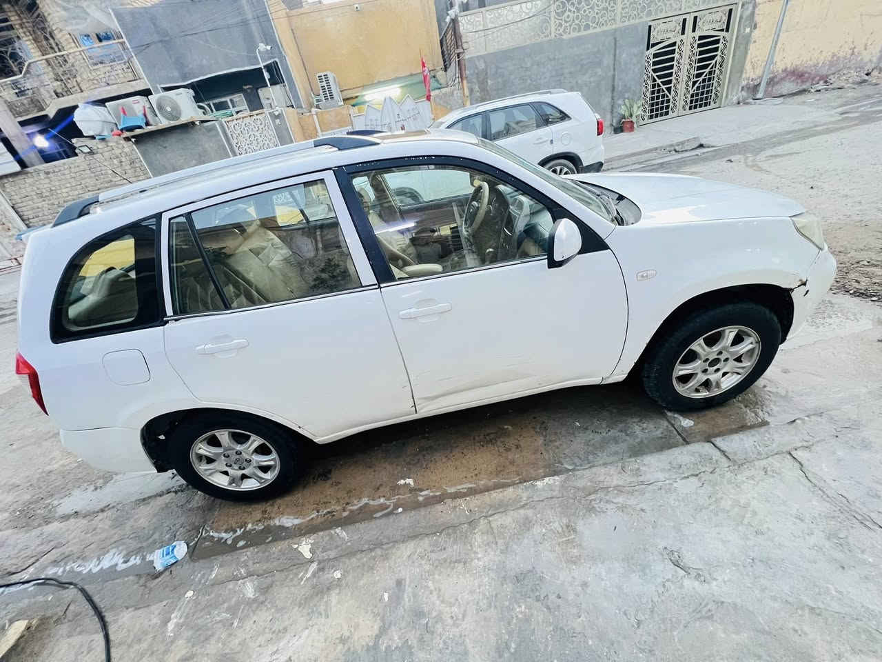 للبيع تيكو 2014 مكينة 2000
رقم بغداد باسمي هزتها جديدة متحتاج هزة 

السيارة بيها ضربة موضح بصورة ومبدله باب تجي تكلب وتشوف وتامر امر 

سعرها 62وبيها مجال بسيط 

مكاني بغداد - شعب - ***********
