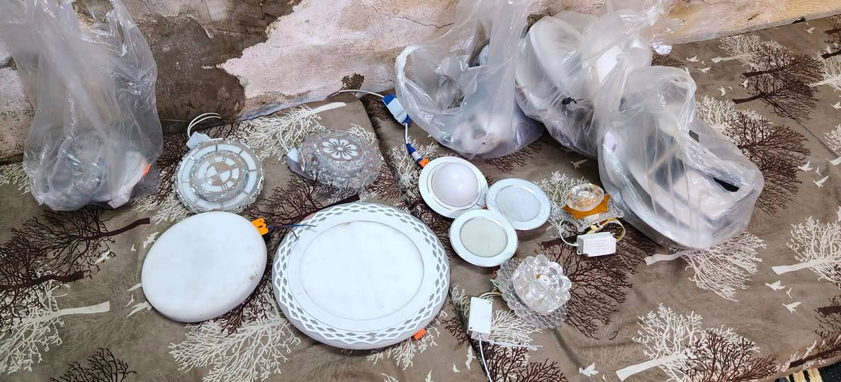 سبورت لايت للبيع كله شغال كميه أدفع سعرك عجبني ابيعك


**إذا كنت صاحب هذا الإعلان وتريد حذفه لأي سبب، رجاءا أرسل رسالة إلى الدعم الفني**