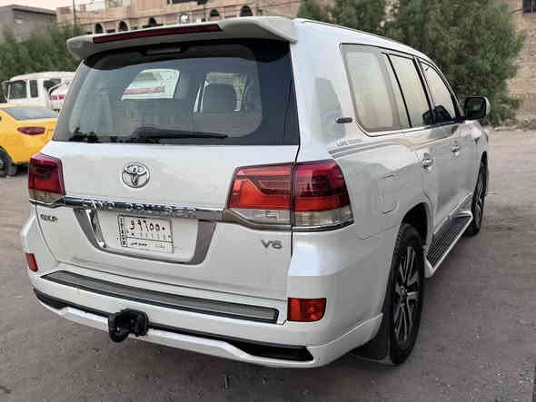 مونيكه 2009 محدث 2020 داخل وخارج سياره حلوه وجاهزه 
مكينه كير صدر كفاله تخم تاير جديد تبريد ثلج 
مكينه سته سلندر سياره بيه صبغ عام مكفوله من الگلبه والكص 
رقم بغداد تحويل مباشر 
*********** 
سعره 245
