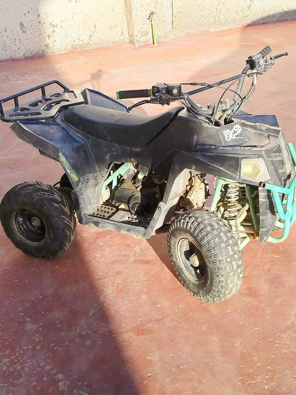 سلام عليكم دراجه رباعيه كامله شلعه ومعدل 
سعر 500بيه مجال 
***********
