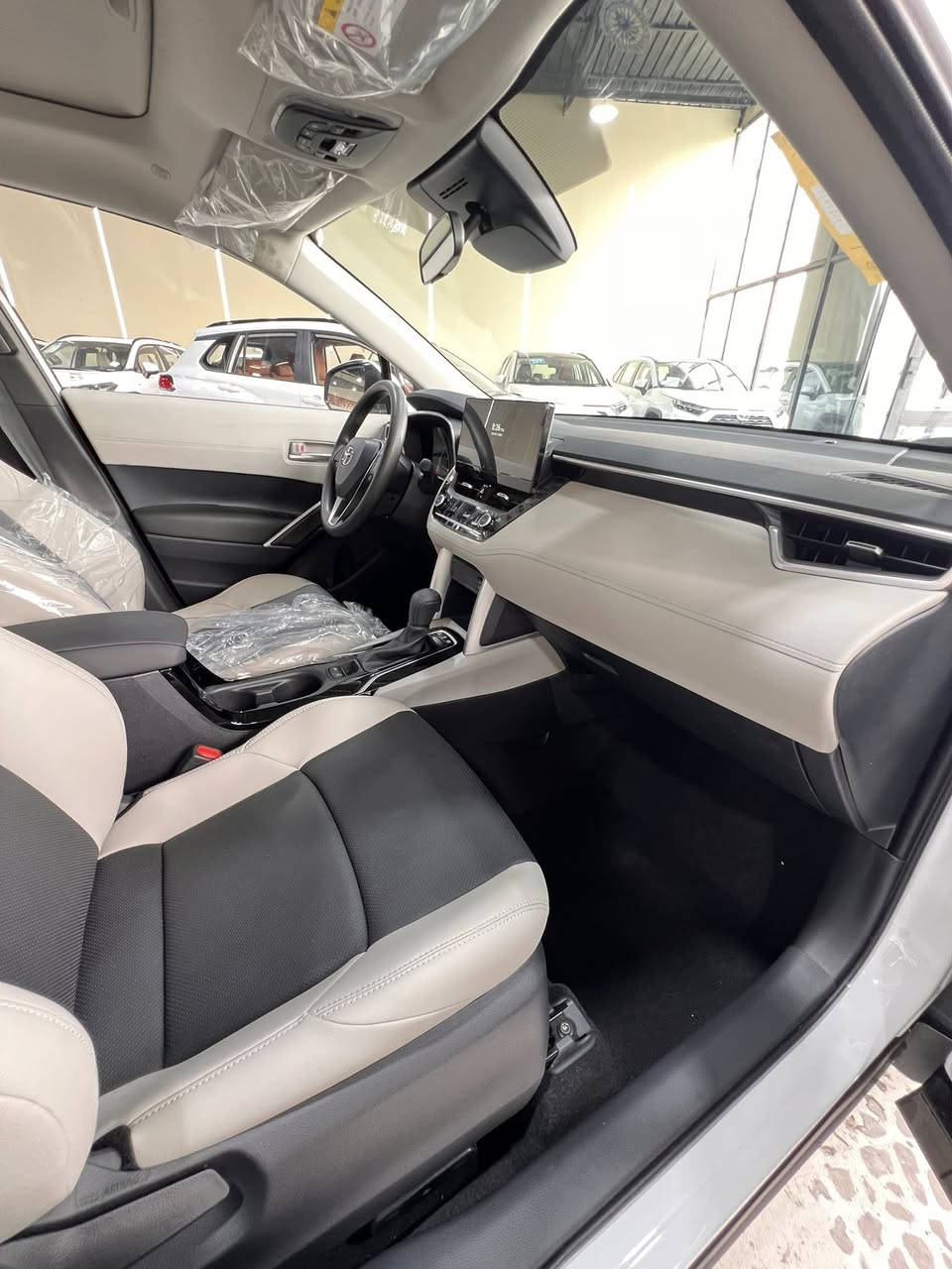 اعلان لشركة الفرس الابيض 🎺🎺🎺
فوووول مواصفات فرونتلاندر 

اربع كاميرات داش كام تسجيل ☑️

فرونت لاندر 2025 فئة S فل مواصفات  الاولى في بغداد🔥

   السعر 31 مليون و500 الف دينار  مع لوحات بغداد وسنوية    🔥🔥    

🚘 متوفر لدينا الآن بأعلى المواصفات:

✅ النوع: فرونت لاندر فئة s سبورت 🔥

✅ الموديل: 2025🔥

✅ المحرك: 2000 هايبرد

✅ المواصفات: فل مواصفات – أعلى فئة – إصدار حديث

✨ أبرز المزايا والمواصفات ✨

🔥 تصميم رياضي فاخر مع تفاصيل مميزة:

✔ مقعد كهربائي أصلي

✔ كشنات جلد أصلي اسود وابيض 

✔ ويل كب كروم أسود

🔥 تكنولوجيا متقدمة لراحة وسهولة القيادة:

✔ شاشة كبيرة مع كاميرا 360 درجة - تبريد 2 قطعة

✔ بصمة دخول وتشغيل 

✔ رادار – تحديد مسار – قيادة ذاتية - 

✔ هاند بريك كهربائي – أوتو هولد – مانع انزلاق

✔ درايف مود – بور مود

🔥 إضاءة وإضافات مميزة:

✔ فتحة سقف سلايد- سبويلر قمارة بلادي

✔ لايت زينون 5 عدسات + كشاف زنون 

✔ بك لايت LED

✔ شباك أمامي خلية

✔ إنارة داخلية زينون

✔ لايت أوتوماتيك

✔️ صندوك كهرباء 

✔️ تسليم فوري 

شركة الفرس ألأبيض لتجارة السيارات 🚗

☎***********

☎***********

2- بغداد مدينة معارض البياع -الشارع المميز-مقابل كراج البياع 📍

لاستفسار يرجى الاتصال على الرقم:

☎***********

☎***********
