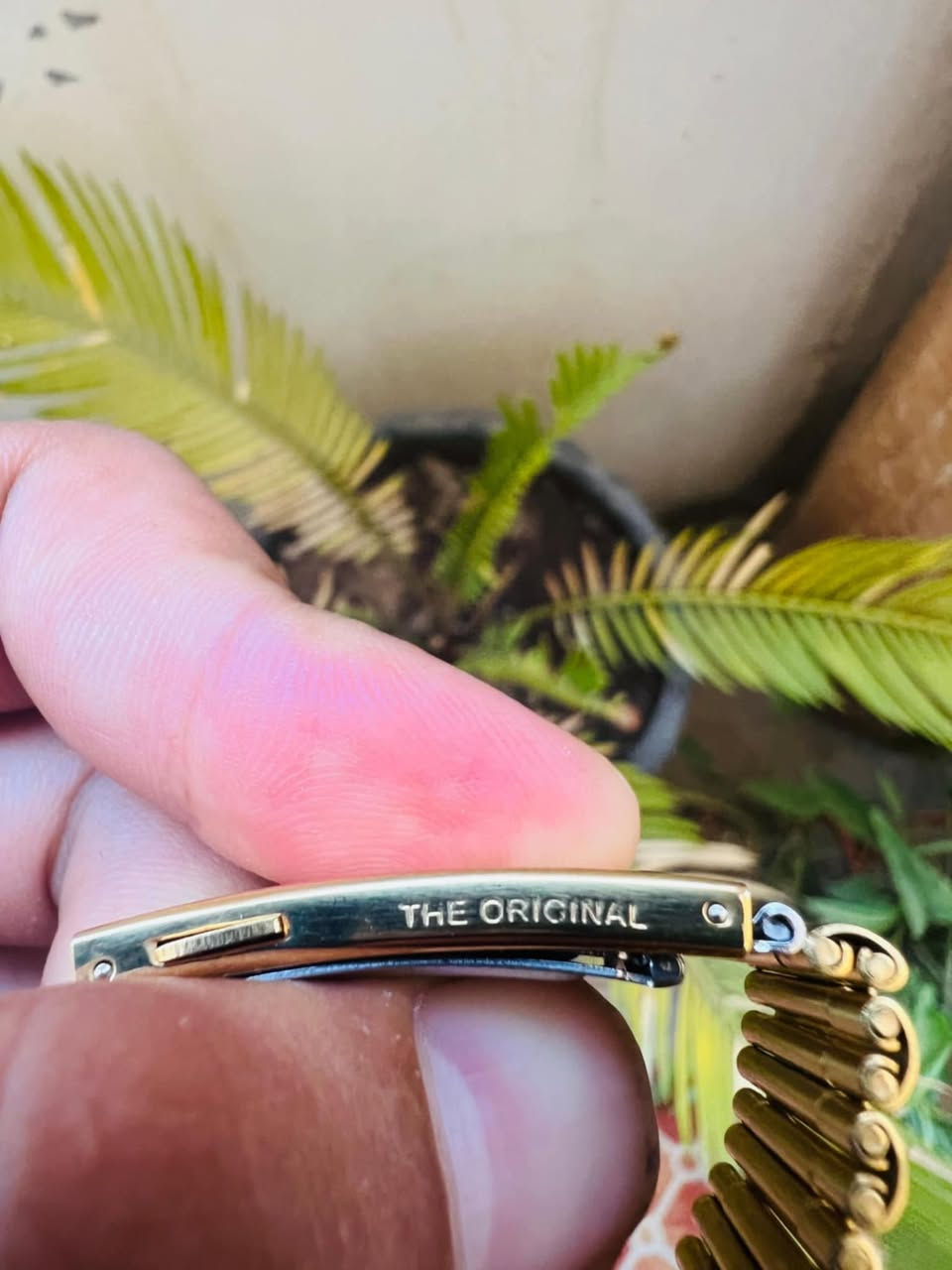 🌹🌹🌹🌹..
اخوان #السعر425$ دووولار..
#رجاءااذاموشراي لتدفع سعر بخس..
#الساعة سويسري اصلي #وليست مجددددددد..

السلام عليكم ورحمة الله وبركاته..
        ✅ RADO ✅
👇👇👇
 ♥️ ساعة رادو دياستار  اتوماتيك ونصب ..
♥️سويسري اصلي بكل تفاصيلها..
♥️مكينه ذهبي  25 حجر مختوم ومعلم ..
♥️ يقال عنها تحتوي على11 فص الماص ... 
♥️جام اصلي زفير ضد الخدش ..
♥️المكينة والزمبلك والسير سلايت بدون نقص وكله اصلي  وملعم 
♥️غطاء المكينة مختوم من  الداخل والخارج  ومعلم ..
♥️الساعة #نظافةلوووك 100% كالجديد ...  
♥️نافذة التاريخ شهري اسبوعي شغال  ..

♥️🌳#السعر425$ دووولار ..🌳 
♥️والتوفيق للجميع ♥️..


**إذا كنت صاحب هذا الإعلان وتريد حذفه لأي سبب، رجاءا أرسل رسالة إلى الدعم الفني**