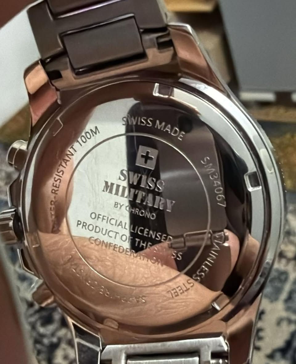 ساعة سويس ملتيري سويسري الصنع مكينة روندا السويسرية اصلية مع كافة الملحقات السعر 150الف شرط اصلي اذا مو اصلي ترجع العنوان بغداد العبيدي للتواصل  ***********
