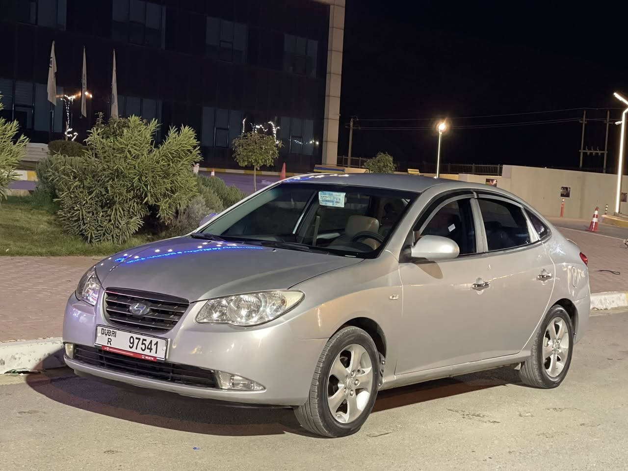 هۆندا ئاڤانتی 2009
135هةزار رؤيشتوو

نمونة لةجواني 

گێر و مەکینە  بە شەرت 

خایس و کەڤەر گۆراو بە شەرت

بێ دەعم و لێدراو کەپسە

تبرید لەمس کوشن جلد هیتەر

کامل مەسرەفی لێکراوە

نرخی 50گەڵا و مجال

شوێن رانية     ***********
