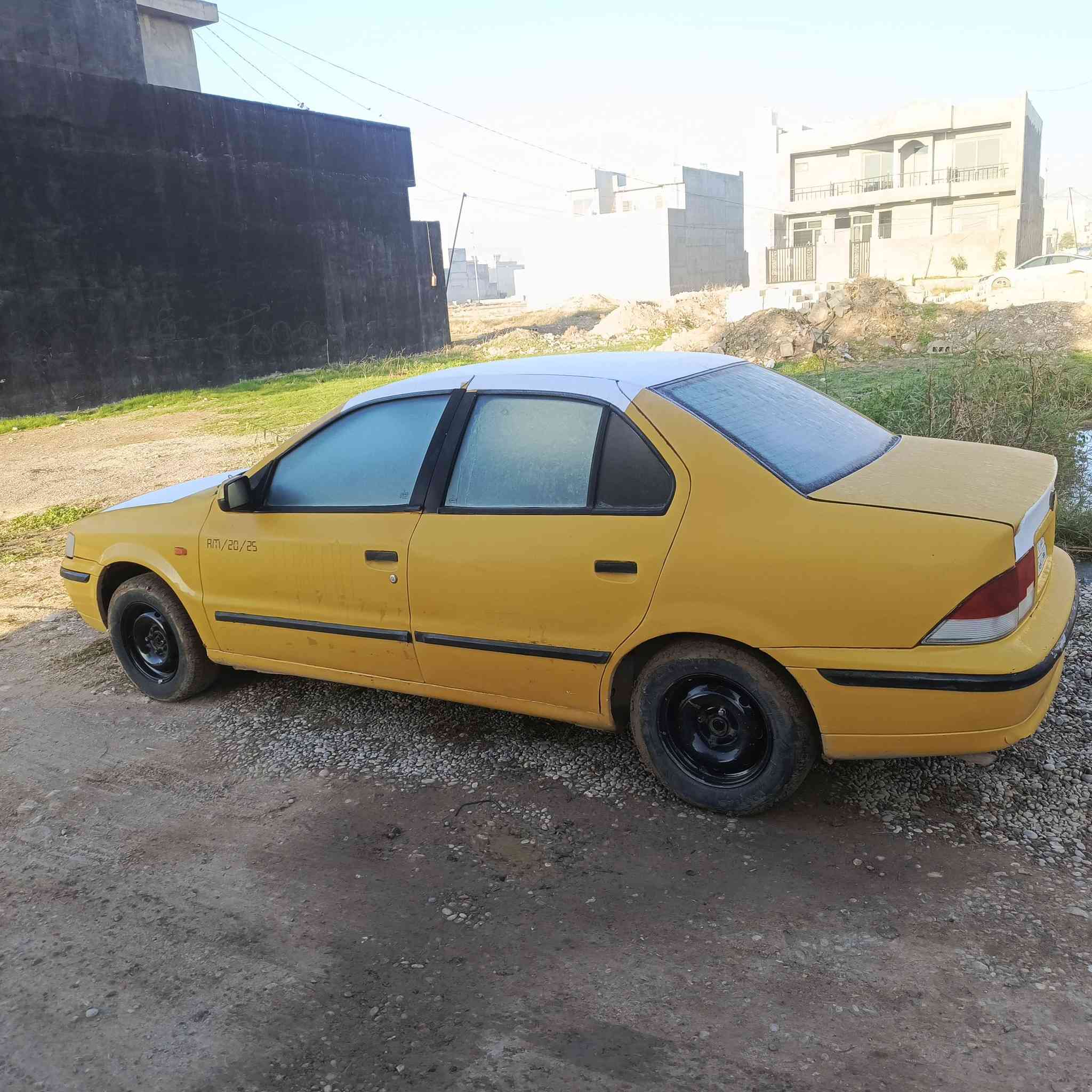 سلام عليكم
سياره سمند للبيع موديل 10 داخل اسود 
كير ومكينه فرنسي حجم 2000
سياره اي نقص مابيهة 
مكان السياره ديالى خانقين 
الشراي يتصل وبي خير ويدلل 
***********
