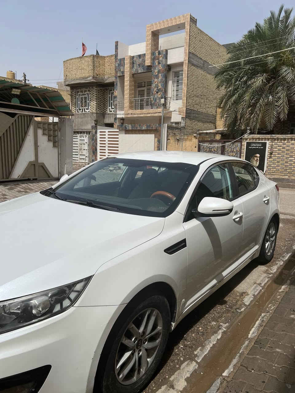 السلام عليكم راح اكتب تفاصيل كاملة حته كلشي يصير واضح ورحمة الله والديكم الصبح لاتتصل تصل من 12 الضهر ل 3 الفجر وهلا بيك. اوبتيما خليجي  موديل 2014 ومن سنة 2014 لسه عدنا يعني على أيدي من سنة 2014 السياره باسم والدي نص مواصفات خليجي مكينة وكير شركة بلاد شرط وضمان برغي ما مفتوح سياره استخدام شخصي والله عمرها ما عطلت ابد على وضع الشركه بيها قبق جنطه مبدل والقبق القديم موجود وشرط خليجي ونفس الون  مكانها نجف كوفه ميسان ***********  أ حسين (رحمه لهلك لاتصال من 12 الضهر لحد 3 الفجر) السعر 120 مجال قليل
