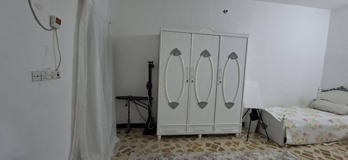 _بيت ٢٠٠متر( طابو صرف) ام الخيل ٣🏠
طابقين موقع مرتب وبسعر مناسب 
الاستفسار الاتصل او مراجعة مكتبنا...
***********
