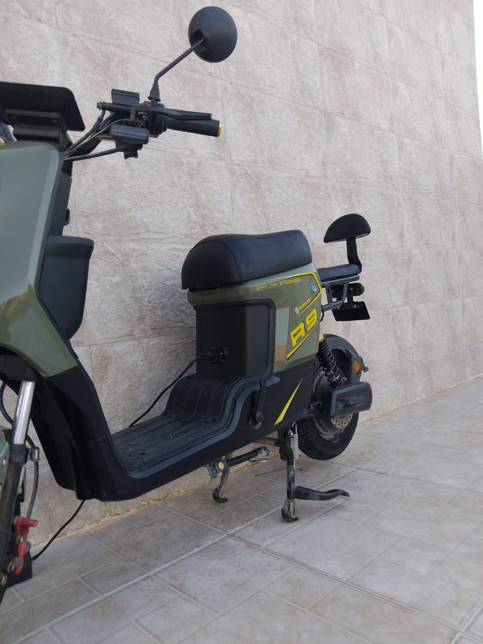 السلام عليكم 
موطور شحن R9
بطاريات 5 دبل 
سعر 450


**إذا كنت صاحب هذا الإعلان وتريد حذفه لأي سبب، رجاءا أرسل رسالة إلى الدعم الفني**