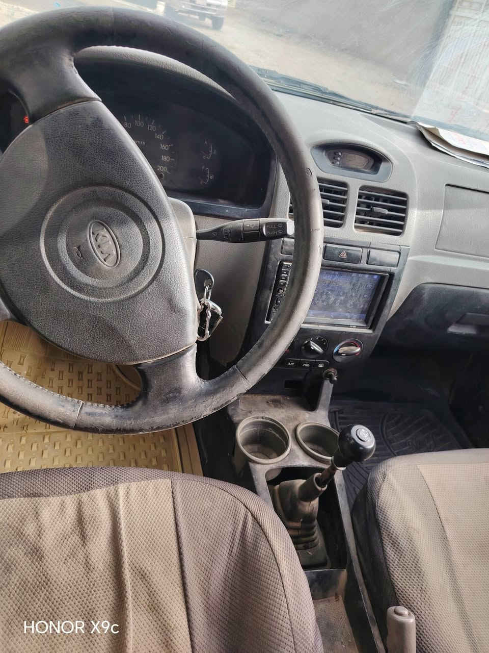 كيه ريو ٢٠٠٣ بغداد باسمي سنويه ٢٠٢٨ كير عادي. كير محرك تبريد مكفول السياره مصبوغه عام بدون ضربه السعر ٣٩ وبيه مجال مكاني بغداد ابو غريب اي استفسار خاص او اتصال ***********
