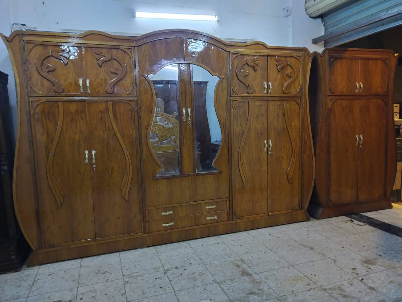 غرفه 6 باب ملحق صاج داخل وخارج ضهر جرجوبه شغل درجه اولى مستعمل موديل سندانه بغداد الأمين الثانية ***********
