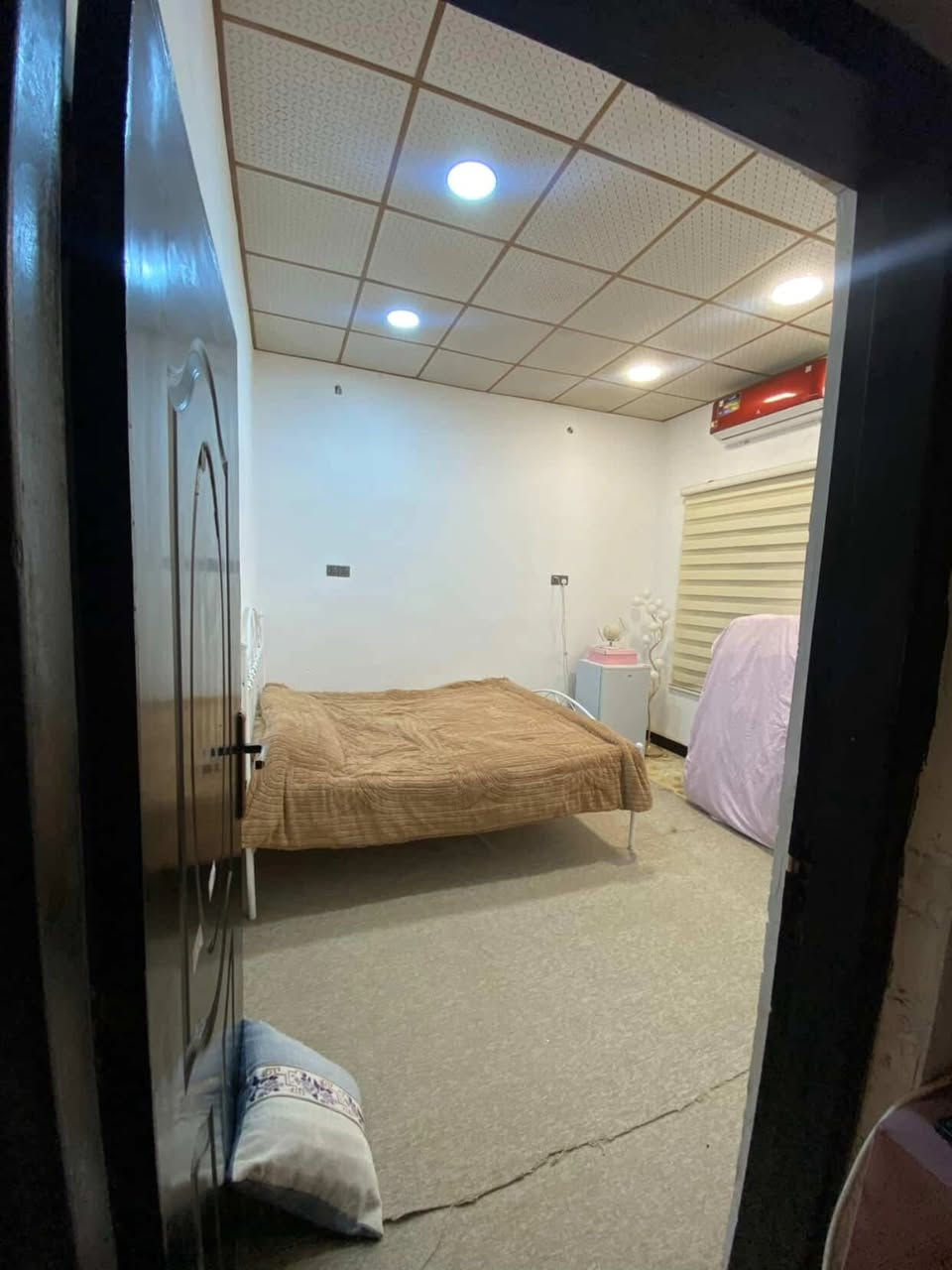 بيت  عائلة صغيره للبيع مساحته 80متر بلدية 
 يتكون من طارمه وحمام خارجي ومطبخ 
وصاله ودرج يكدرون يبنون مشتمل طابق ثاني  وغرفتين وحمام داخلي 
السعر 35بيه مجال بسيط
العنوان عويسيان مقابل مدارس لاعلام زراعي تابع للبلديه
للاستفسار 0770903308
@reaym_ibrahim


**إذا كنت صاحب هذا الإعلان وتريد حذفه لأي سبب، رجاءا أرسل رسالة إلى الدعم الفني**