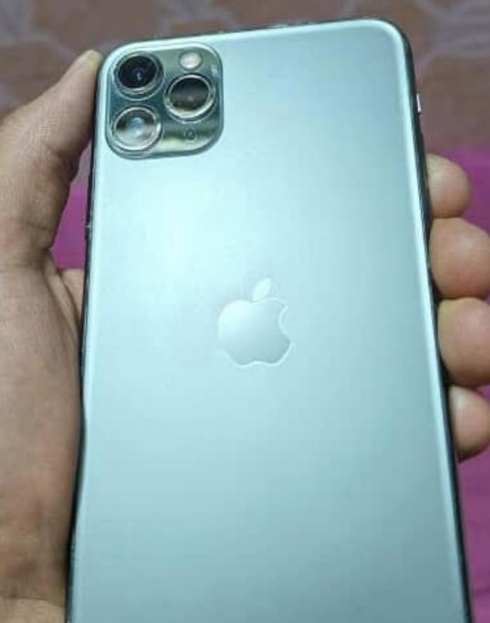 السلام عليكم 
ايفون 11برو ماكس ذاكرة جهاز٢٥٦
جهازخير من الله  الفيس ايدي يرادلة برمجة و البطارية ٦٦مايصرف شحن خير من الله والشاشة مبدلة وكالة فرع المنصور ٣خيارات 
السعر ٢٧٥ وبي مجال حك الجية 
رقم ***********
