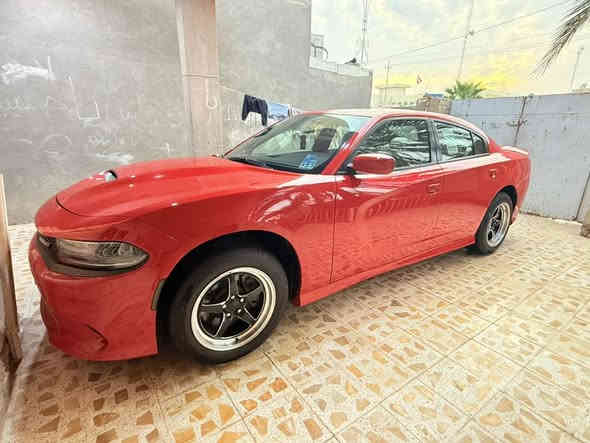 سلام عليكم دوج جارجر موديل GT2019  سياره خليجي شركه هارلم عداد 260 سياره مكفول كفاله عامه خليجي بلادي 
مواصفات سياره GT 
شاشه كبيره كاربلي
كشنات حضن جلد كهرباي 
كشنات تتفئه مامي خلفي
شفتات استيرن 
نضام سوبر تراك باك
فتحه سقف سلايد 
كامره خلفي دواره 
حساس خلفي امامي 
ويل 18 مع تخم تاير جديد 
سياره ماشيه80 
محرك 3600
السياره احله من صور  كله على وضع شركه
بيه تخم تاير جديد كسر وحداده صدر خلفي شركة 
مكان سياره ميسان العماره 
السعر 295 وبيه مجال بسيط
***********
