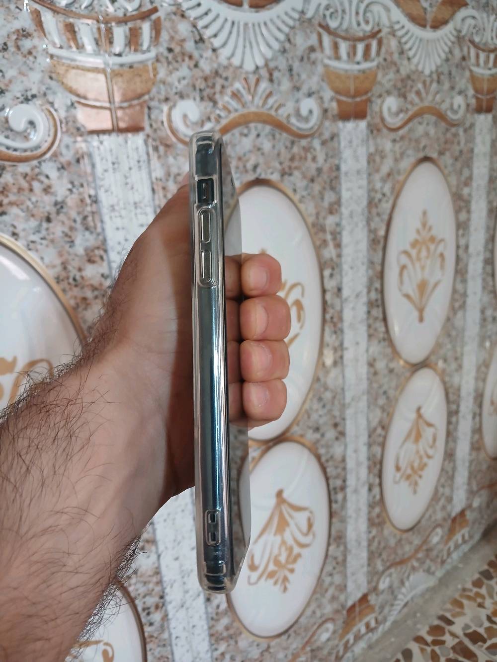جهاز ايفون 11بروماكس مبدل شاشه وبطاري جديد السعر 225الف التواصل *********** كارتون الجاهز موجود