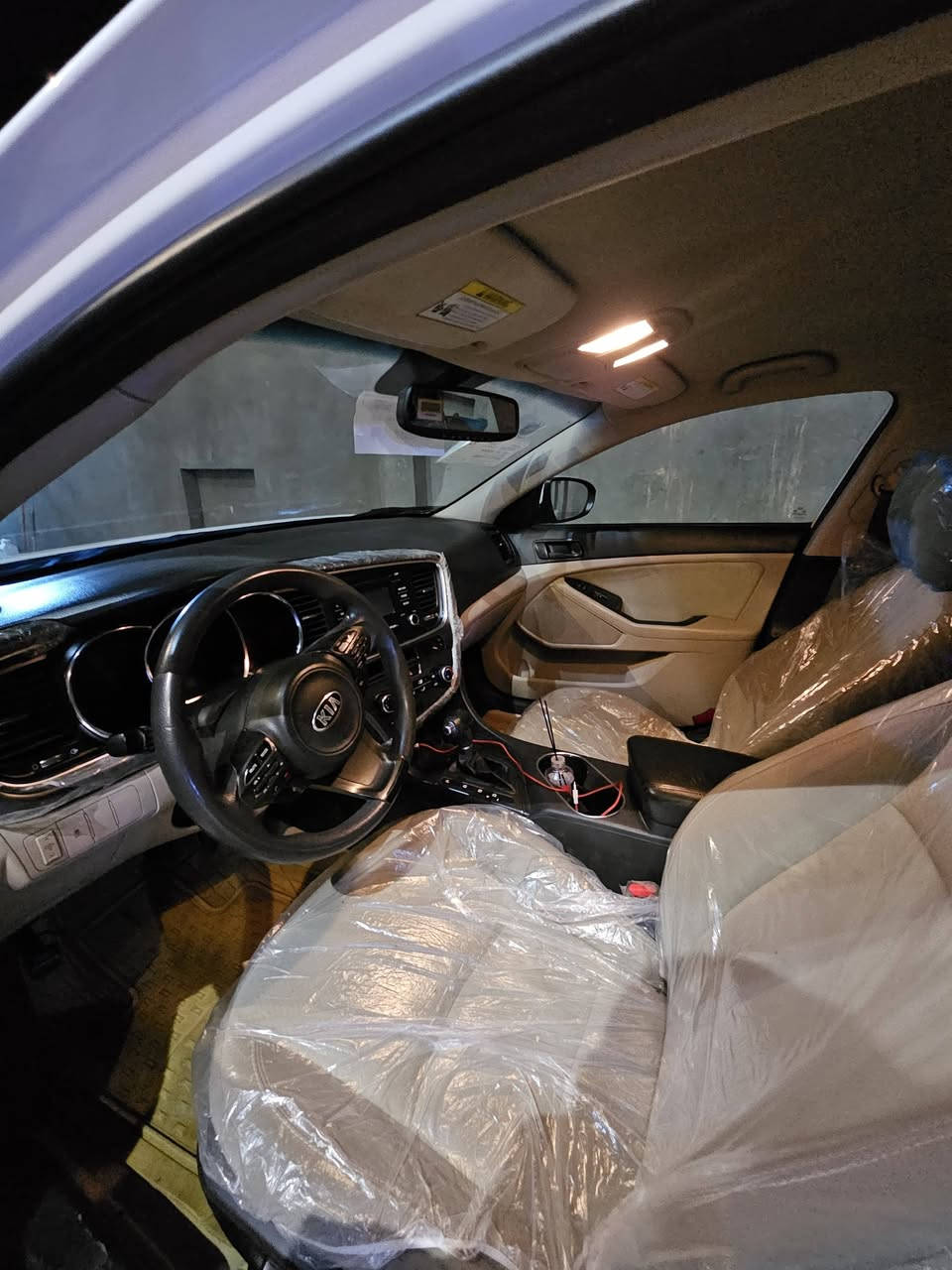 السلام عليكم اوبتيما موديل 2014 وارد امريكي حادث بنيد مبدل وبلعراق تبدل قبق الجنطه بدون دواخل حره رقم ذي قار مداور ثاني يوم السعر 120 وبيها مجال ***********
