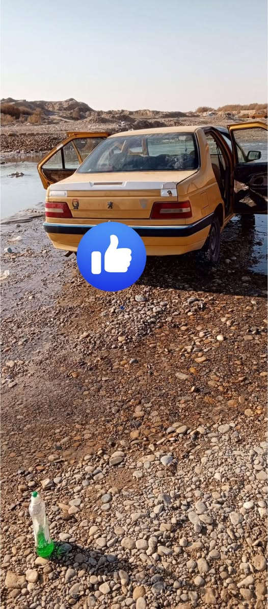 بيجو ٤٠٥ مديل ٢٠١٥ مصفرة بأسمي رقم انكليزي للبيع 
 السعر ٣٠. وبيها مجال قليل ***********
