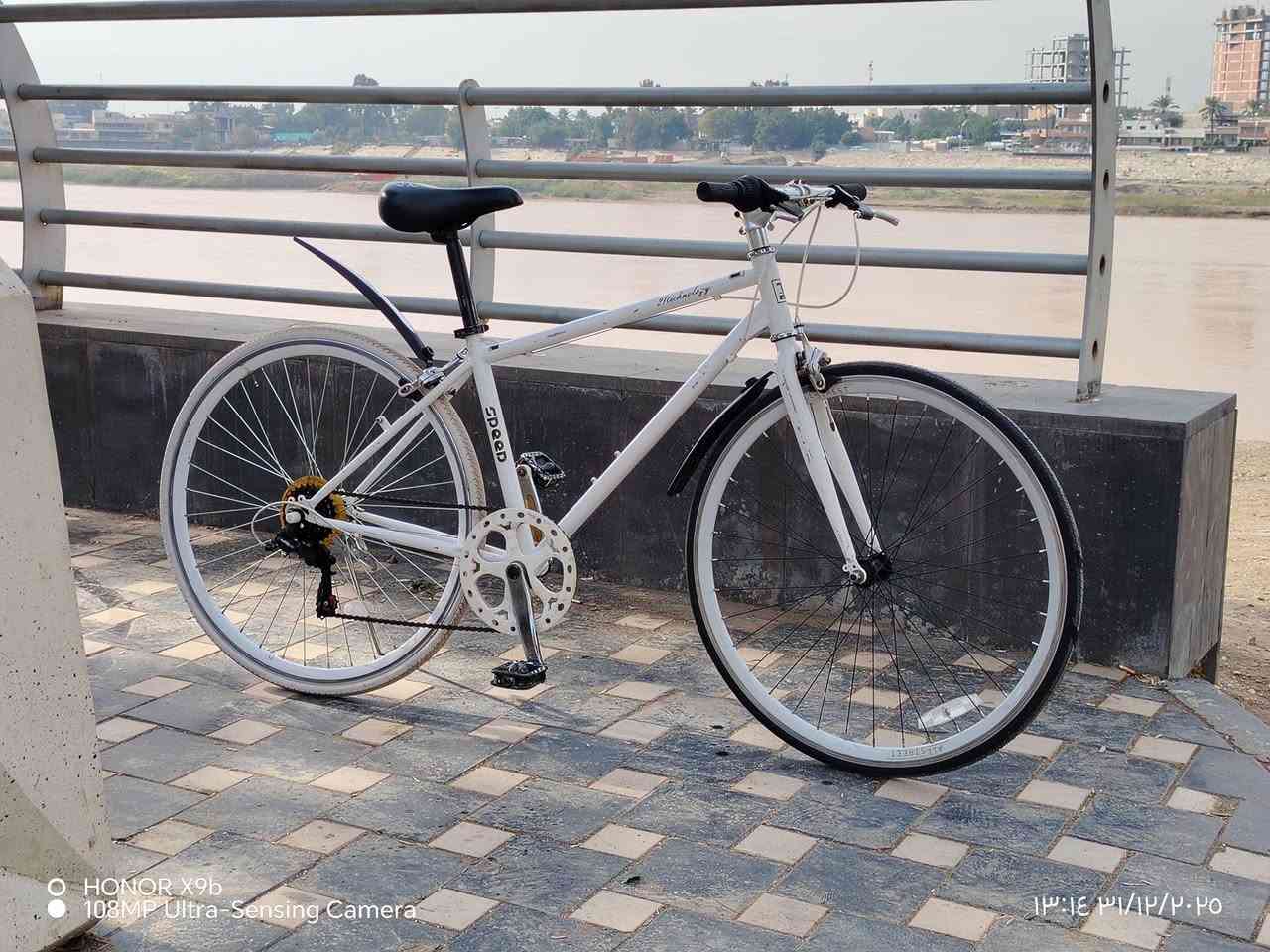 سلام وعليكم
متاح بايك c700من ماركه SPEED المعروفه 
البايك كسر حاويه 
وزن ريشه 
البايك امختم كل مكان 
وياله المنيوم طبقتين موس 
سستم عكربTOURNEY  ٧نمر 
ابريكات بلمكان 
البايك جاهز من كلشي 
سعره 110 وبي مجال 
مكاني بغداد الاعضميه 
للتواصل خاص او ***********
