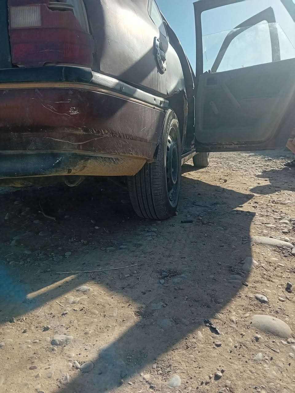 السلام. عليكم للبيع او مراوس اوبل فكتره رقم بغداد ارقام باقي ع الوحات فقط  محرك. 20نوزلات سياره جاهزه من صدر تايرات 4جدد كهربائيات كله شغاله السعر 11وبيه مجال طكه ***********اتصل وتدلل
