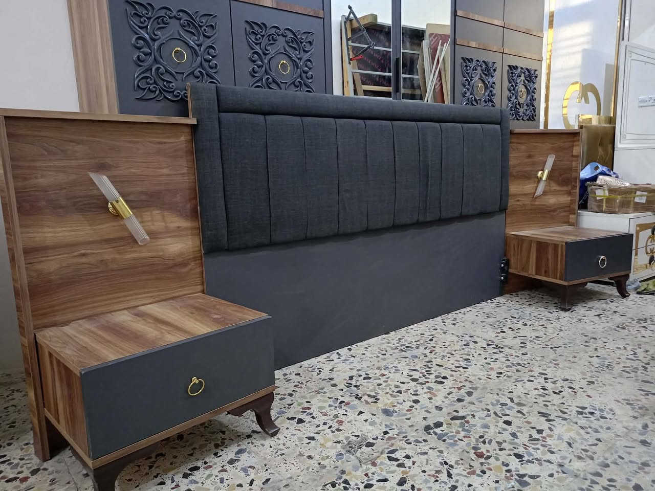 غرفة تركي 🇹🇷 مستخدام 5قطع  ✨✨
نضافه 90 💯
ابواب  💖
السعر 450 💖💸
مع شد🪛 ونقل 🚚  مجاني  داخل بغداد  محافظات بكروه


**إذا كنت صاحب هذا الإعلان وتريد حذفه لأي سبب، رجاءا أرسل رسالة إلى الدعم الفني**