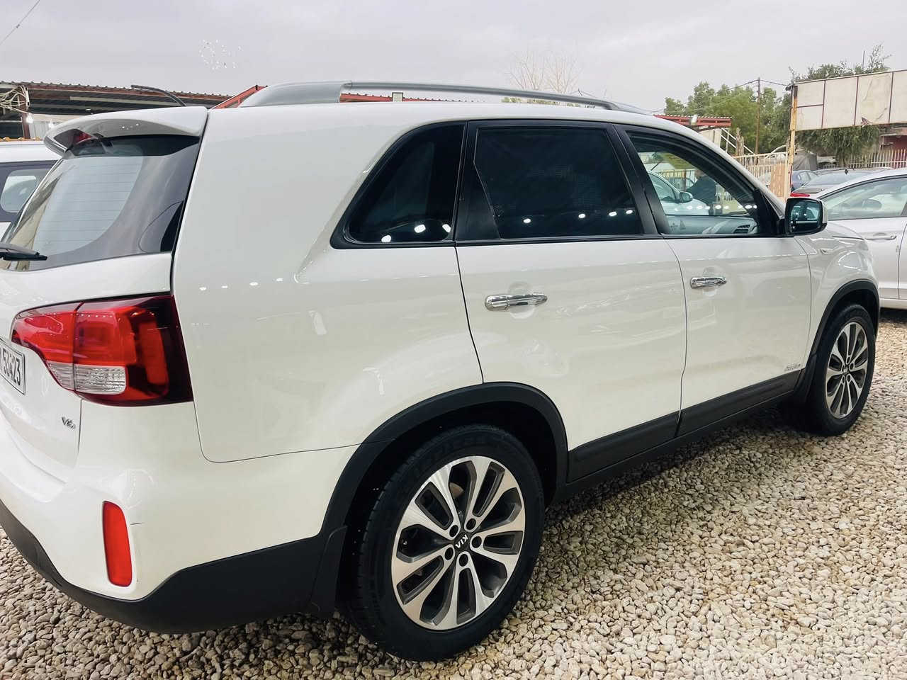 سورنتو 2013 خليجي كفالة عامة 
رقم بغداد جديد 
محرك 4 سلندر 2400 
7 راكب 
السعر / 158$

#معرض_الليره_لتجاره_السيارات 🚘 

( نتشرف بكم في معرض الليره الحديث 🚘🟡 ) 

__
#العنوان /#كربلاء_معارض_حي_الصناعي _ على طريق النجف📍
#الفرع_الاول 1️⃣✔️ 

#اوقات_الدوام  ⏰
( من الساعه العاشره 10 صباحاً  الى الساعه 8 مساءاً ) 

#للاستفسار :  
الاتصال على الارقام التاليه 📞📞 
او المراسله على بريد الصفحه 📬 

https://www.facebook.com/
allera0

***********
***********
***********
***********
اتصال - واتس اب
