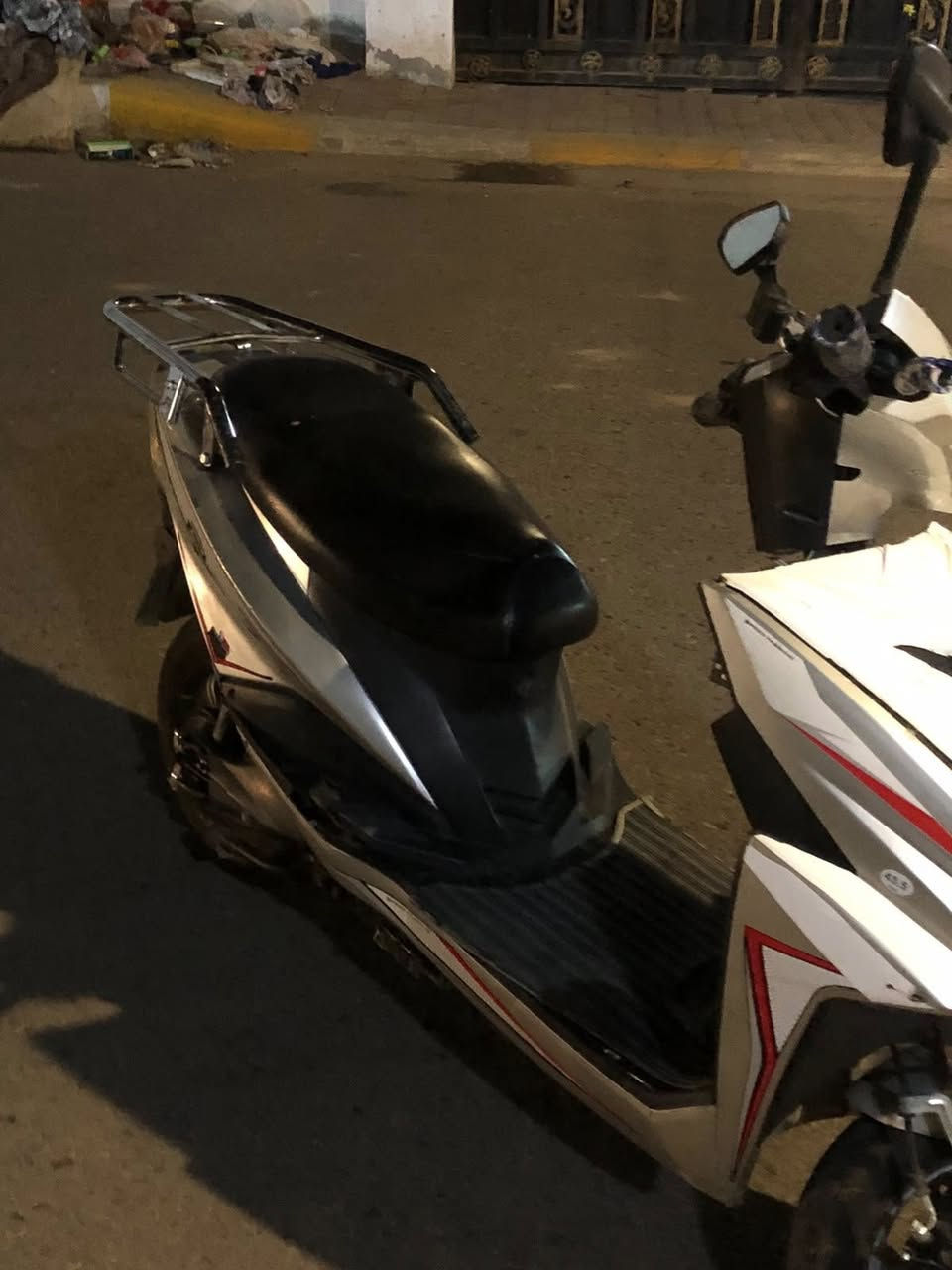 مكلف بل نشر فقط سلام عليكم اخوان ماطور شحن للبيع سعر 400وبي مجال للطيبين
ماطور نضيف والبطاريات شرط على فحص / رقم الهاتف /***********      مكان الدراجه التأميم القادسية الثانية
