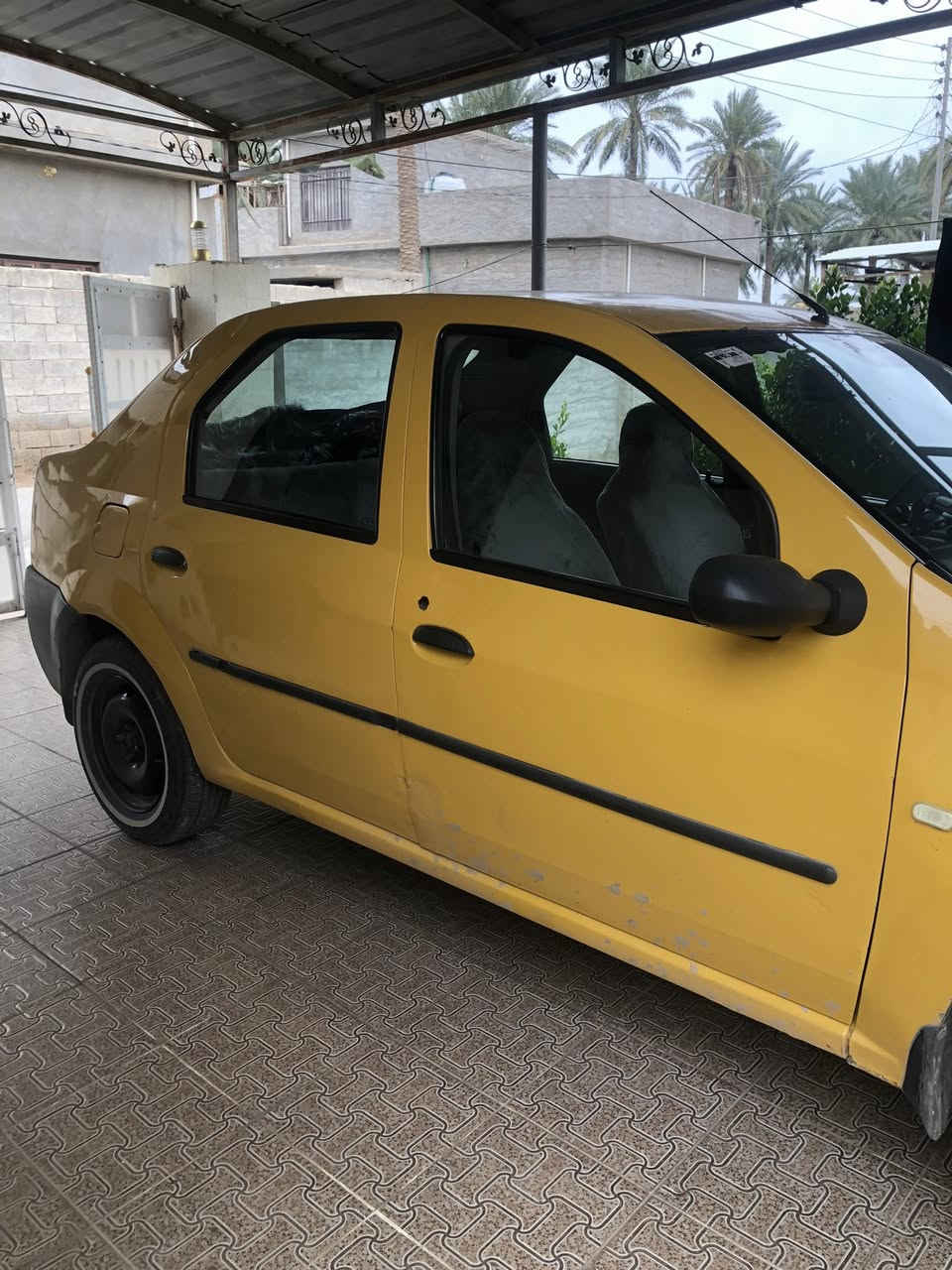 السلام عليكم 
رينو لوكان موديل 2009 رقم بغداد الجديد بأسمي سيارة خير من الله بالحقيقة احلى من الصور تخم تيرات جديد ودوشمة جديدة وصدر جديد  هزة جديدة ومصفرة هيئة وغرامات سيارة جاهزة كبل للشارع . السعر 37 وبيها مجال بسيط 

العنوان
ديالى شهربان 
***********
