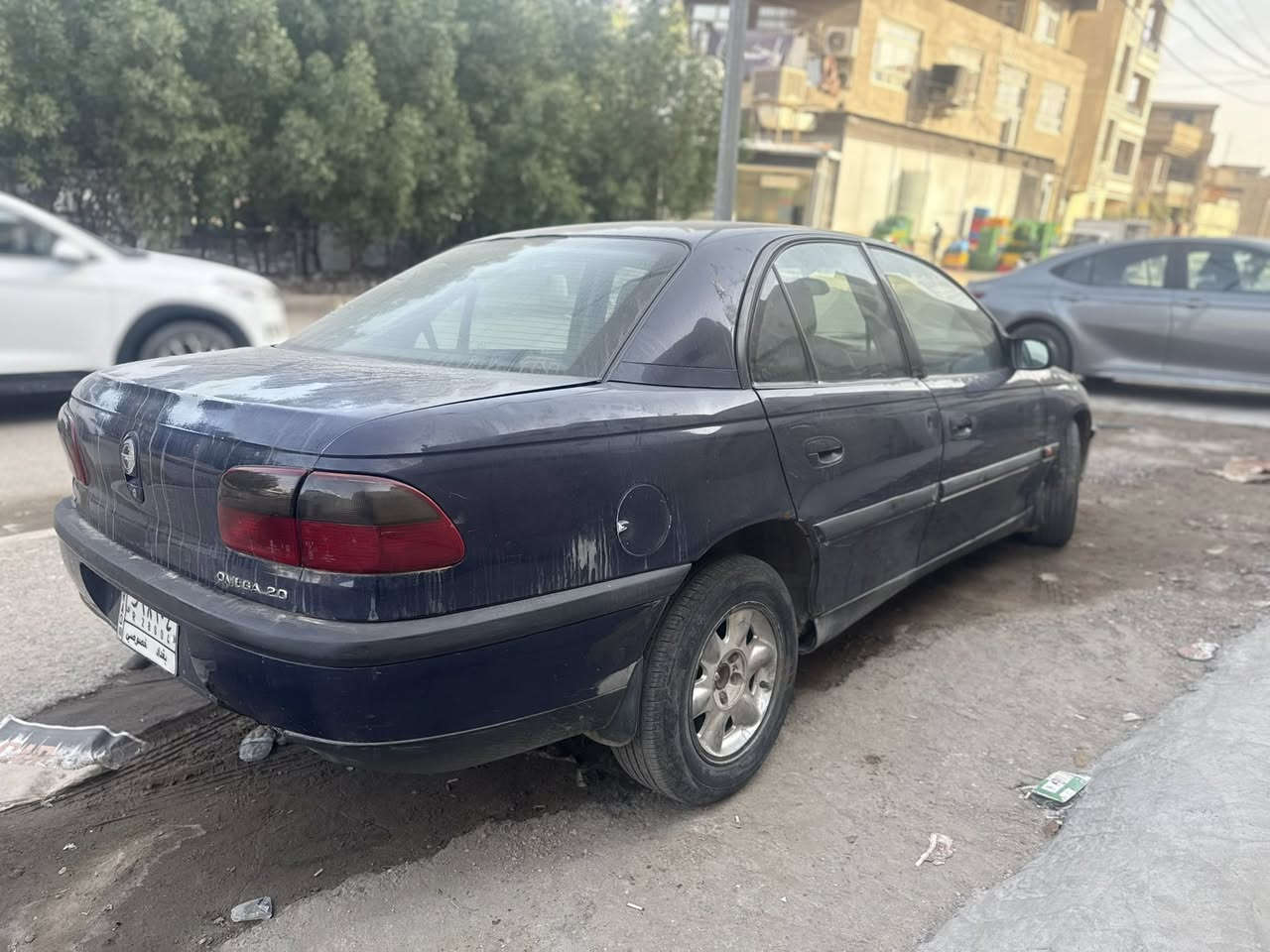 السلام عليكم اخوان عندي اوبل 1995 السياره بلاديه وجاهزه من كلشي كير مكينه كله تمام تبريد بلادي ثلج رقم بغداد جاهزه من كلشي السعر 38 مكاني بغداد  زيونه للاستسفار الاتصال ***********
