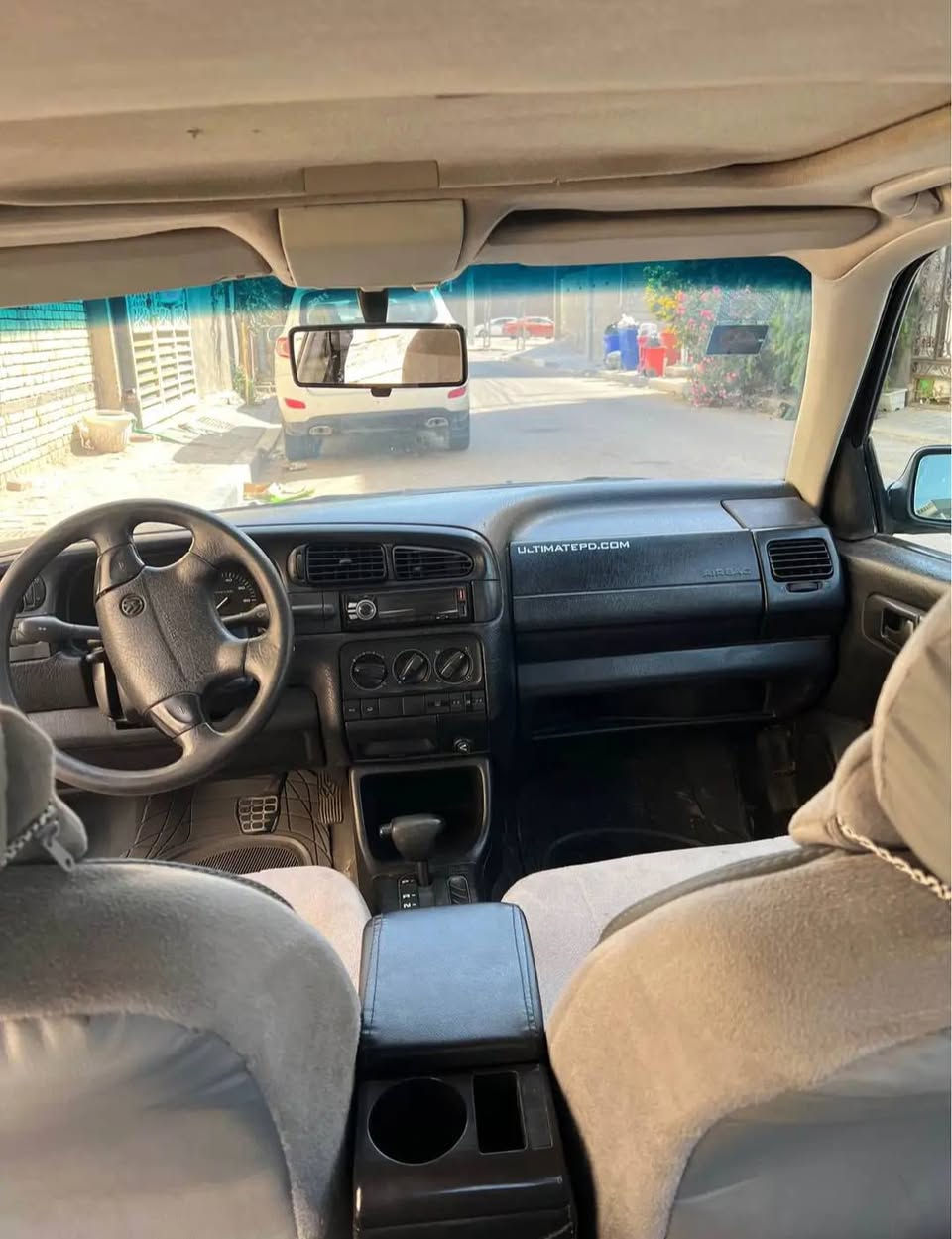 فولكس واگن/فينتو
موديل 94
رقم بغداد انگليزي
بأسمي أنه راعيها بالبصرة
نقصها المحرك بيه تبخير
وبگ لايتات خلفيه
والباقي كلها جاهزه
وهذا رقمي *********** البصرة, العراق
