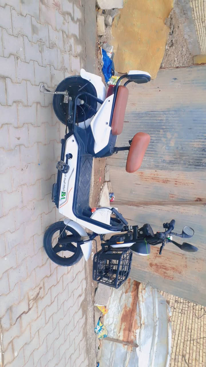 سلام عليكم دراجة شحن اخت الجديدة حجم 14 البطاريات كلشي ما بيهن بس يرادواير و سيم بريك كدام كهربائيات كلهة شغالةسعر 200 الف المكان الحسينية الراشدية ***********
