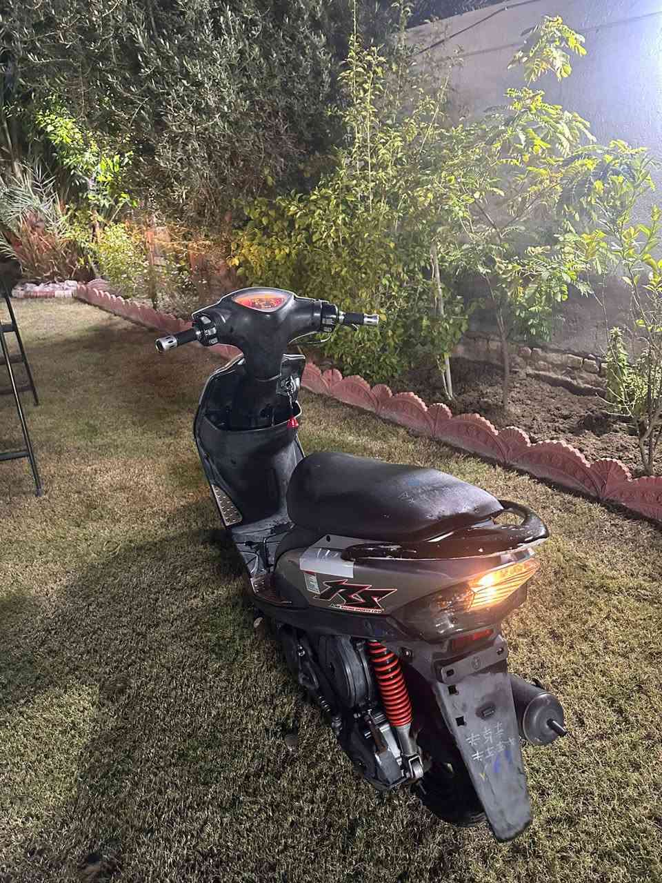 سلام عليكم
ماكس عدلة للبيع 
دراجة على  بلاد اي نقص ما بيه نكرة سلف باي وقت كفرات ختم واحد مكفولة كفالة عامة سعر 750وبيه مجال حك جية 
الاستفسار ***********رقم يوجد واتساب
