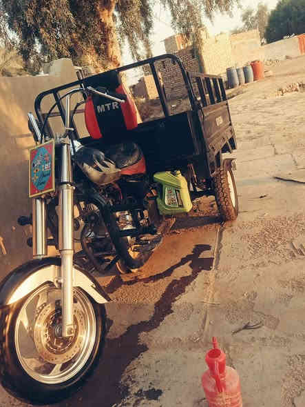 سلام عليكم دراجه للبيع موديل 2014 اوراق اصولي ولباقي كل 2025 من مكينه وصدر كدام كل جديد وين سبعه  الصلي تيرات جدد صارلي سبوعين من شادهن باتري بلجيس صالنصه بلجيس دراجه فقط بدي وشاصي ولباقي كله 2025 صارلي شهر من معمره ولو مامحتاج والله ما  بيعها سعرهاواحدو،325 للستفسار ***********
