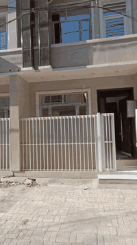 بيت لايجار ٣ غرف نوم حمامات ٢  ستقبال ومطبخ بيت جديد محد ساكن بي موقعه...