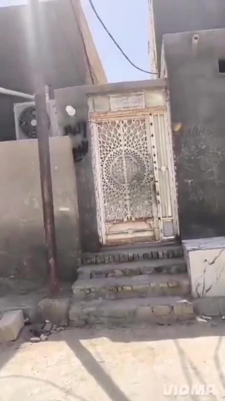 بيت للبيع بلاسكان الصناعي طابق ونص طابو صرف كله طابوك وسيراميك للاستفسار ***********
