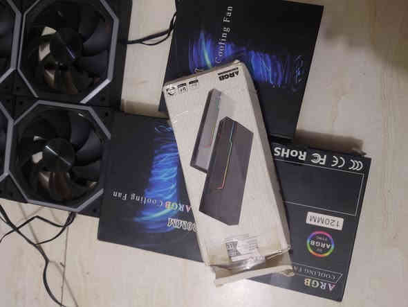 سلام عليكم
قطع مستخدمه للبيع 

مبرد Sama sm 360 pro مبرد رهيب شاشة جبيره تكدر تخلي بيهه كلشي من خلال السوفتوير مستخدم 3اشهر سوكت am5 وانتل فقط 

المبرد وويا 9 مراوح وهب وكنترول سعرهن شلع 160 الف قفل اذا تعامل لاتدخلي فدوه 

باور سبلاي ديب كول 700 واط كولد سعره 50 الف قفل 

الاسعار شامله التوصيل مكاني كربلاء 

رقمي ***********
