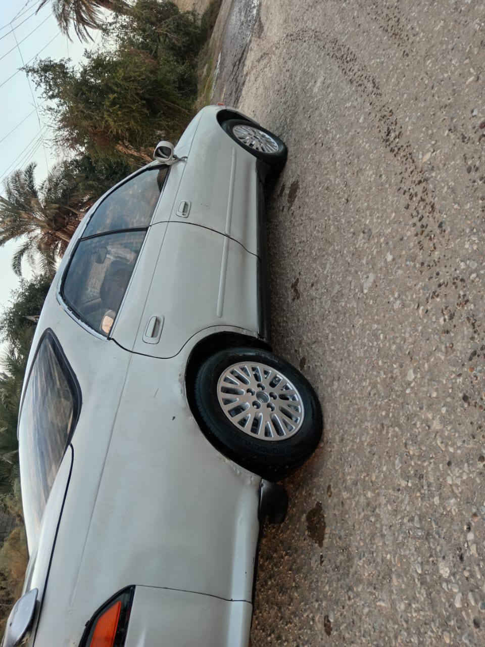 مارك مويل 93رقم الماني اصولي مكفوله من الكص ونقل الجثه  ماندل راعيه اكفله سرقه وعشاير وطلب كير ومكينه كارتون حداديه جديده تخم تاير  كهربايات كله شغاله ماناقصه برغي السعر 30 المكان ذي قار الشطره ***********
