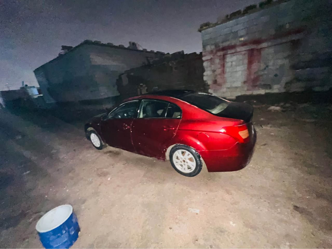 السلام عليكم  فاو مديل ٢٠١٣ 

مكينه بيه بكن 

راعي ما ندله 
البيع كوم حديد 
السعر ١٠ وبيه مجال 
مكان البصره موفقيه
*********** البصرة, العراق
