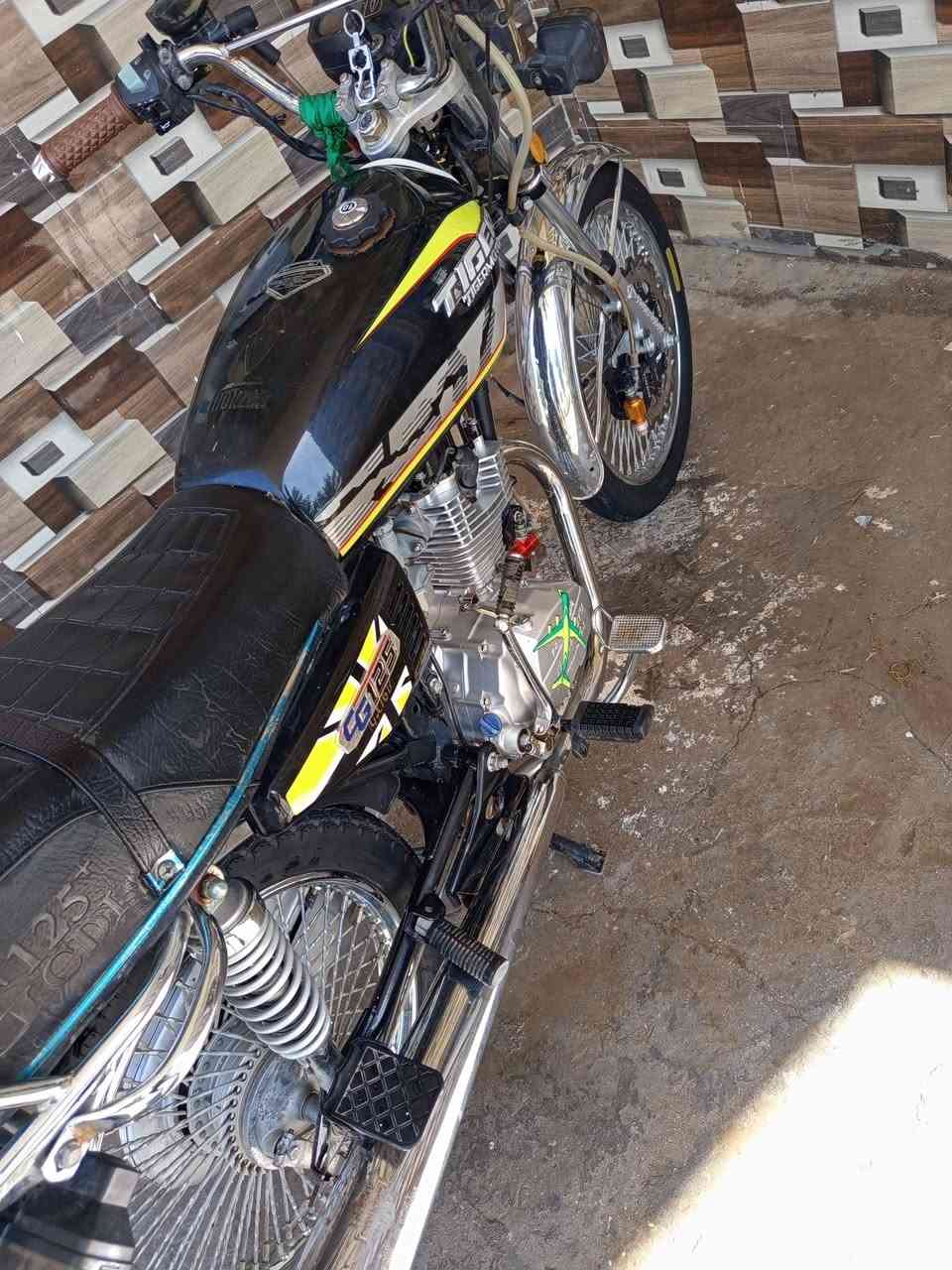 تايكر 25 اوراق دراجه نضيفه مثل ماهيه بصوره سعر 650 بيه مجال بصيط حك جيه مكاني دوانيه عطريق الشوملي 📞***********
