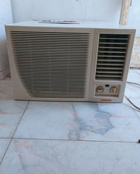 مكيف2طن شغال تبريدى ثالج  بي ضمان عل شغل سعرى 275 الي ما يعجبى المنشور...