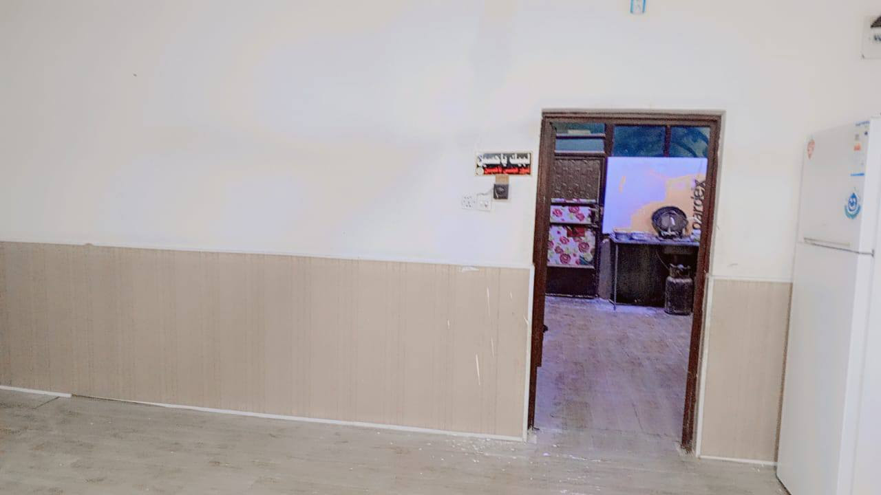 الدار للبيع
زراعي سند ٢٥ مشمول بالتطويب   خدمات كامله ماء وكهرباء 
يقع في حي الغدير طريق ديوانية دغاره يبعد عن تقاطع النسر ٢ كيلو 
المساحة ٢٢٥ 
طابق واحد غرفتين وصالة وبراني ومطبخ وممرات ٢وحمام داخلي وحمام خارجي وكراج خارجي 
للاتصال واتساب ***********
