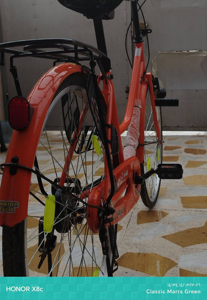 للبيع نضافه فول
بايسكل برتقالي حجم 26 شركه NA2  موديل 2020
سعر 115 ( وبي مجال للطيبين )  مكاني موصل ايسر


**إذا كنت صاحب هذا الإعلان وتريد حذفه لأي سبب، رجاءا أرسل رسالة إلى الدعم الفني**