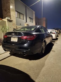 انفنتي q50 2018 ماشيه 84 الف ميل  وراد امريكي ضرر جاملغ خلفي عكس الساي...