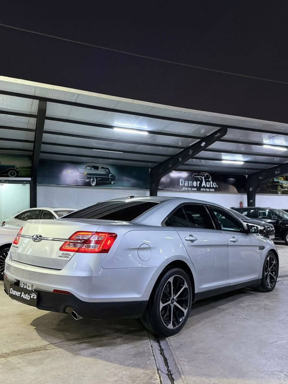 السلام عليكم
فورد تورس 2015

للبيع او مراوس مع F-150
مواصفات SEL 
شاشه جبيره بصمه تشغيل عن بعد كامره خلفيه كشنات كهرباء 
دوسات بريك وبانزين كهرباء
 
امريكي حادث جاملغ وباب

6 سلندر 3.5

ماشيه 133 مايل

محرك جديد بالشرط 

تبريد تدفئه كله شرط

بدون نقص برغي مال جناي

وبالعافيه ع الياخذها

***********
