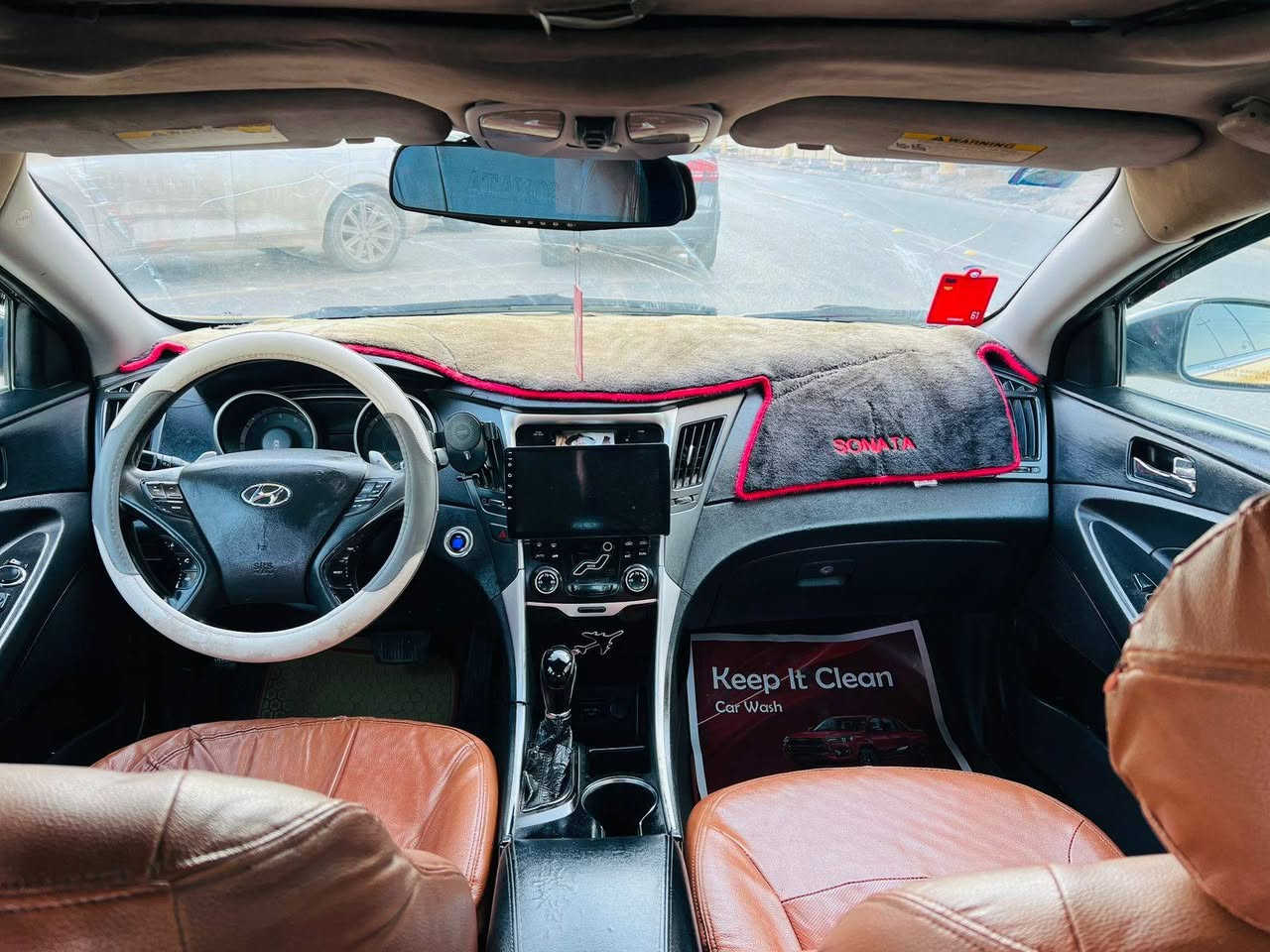 سوناتا مديل 2011  وارد امريكي سعر 88 وبيهه مجال للاستفسار *********** حادثهه جاملغ امامي فقط والباقي مكفول ضربه وتبديل ليبل واحد السياره مواصفات فول فتحه بصمه تشغيل بصمه ابواب شاشه كامره دواخل جلد شفتات ستيرن مثبت سرعه تحكم كشنات  مكينه كير مكفولات حداديه تخم تاير تبريد شغال رقم بغداد نكليزي سنويه لل28 مصفره هيئه وغرمات  مكان السياره كربلاء المقدسة مكلف بل نشر
