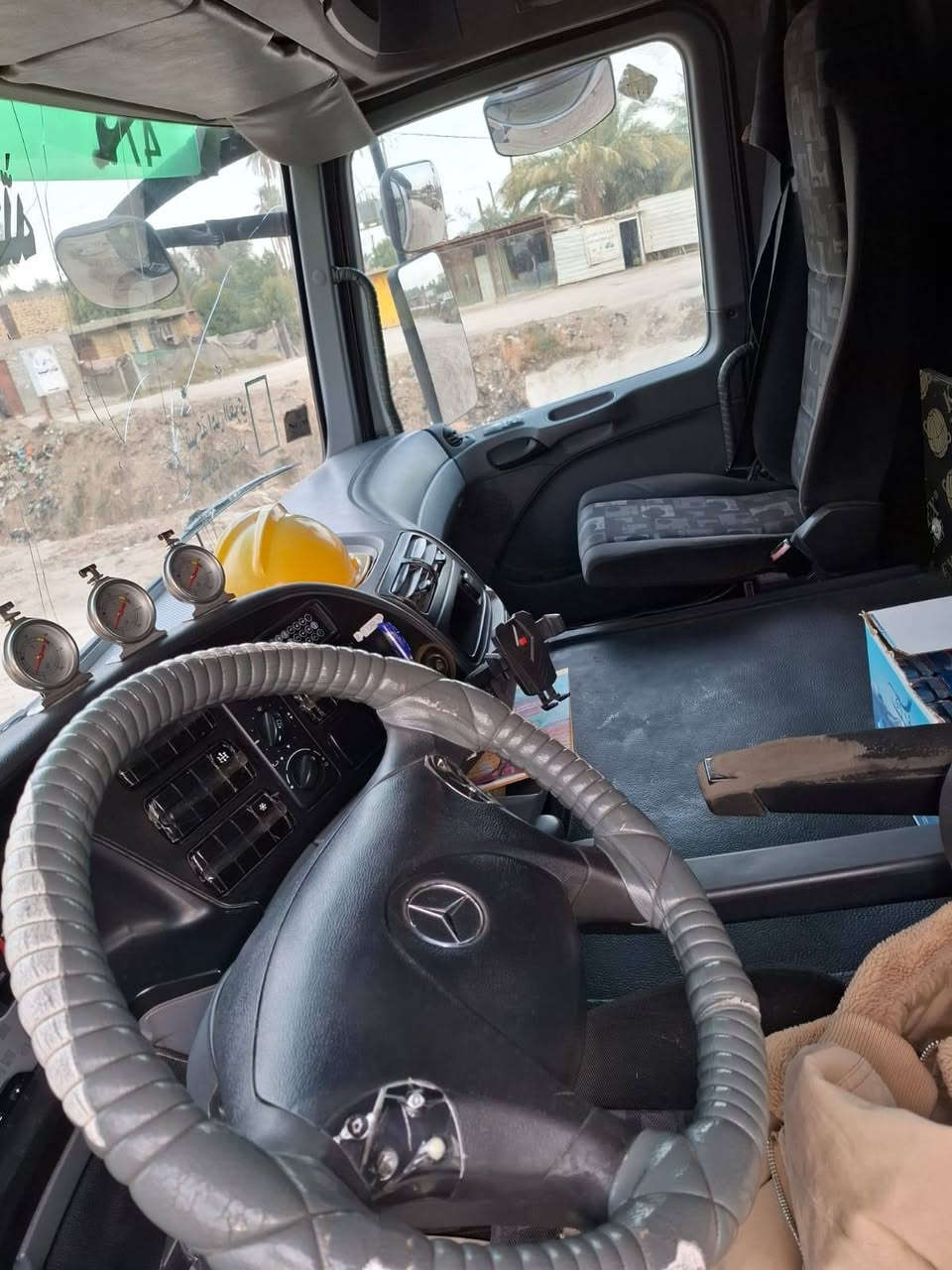 سلام عليكم مقطوره مديل 2007 اكتروز دمعه للبيع حجم 4144 السياره كفاله عامه وجاهزه كل نقص مابيه عوان بابل الستفسار رقم الهاتف ***********
