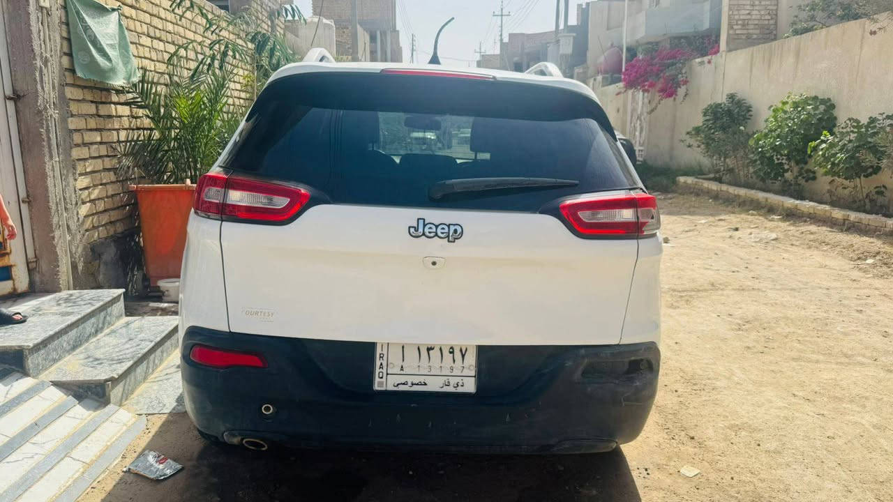 جيب بزون 2018
وارد امريكي 
حرة باسمي
***********
