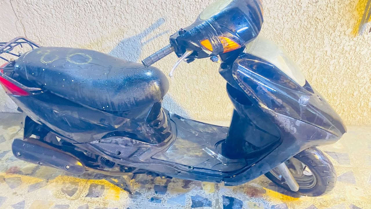 بريز للبيع السعر 400 
تشتغل هندر واحد مكينه بلاديه ما مفتوحه 
 بغداد البلديات ‬ ‭0770 586 7649‬
