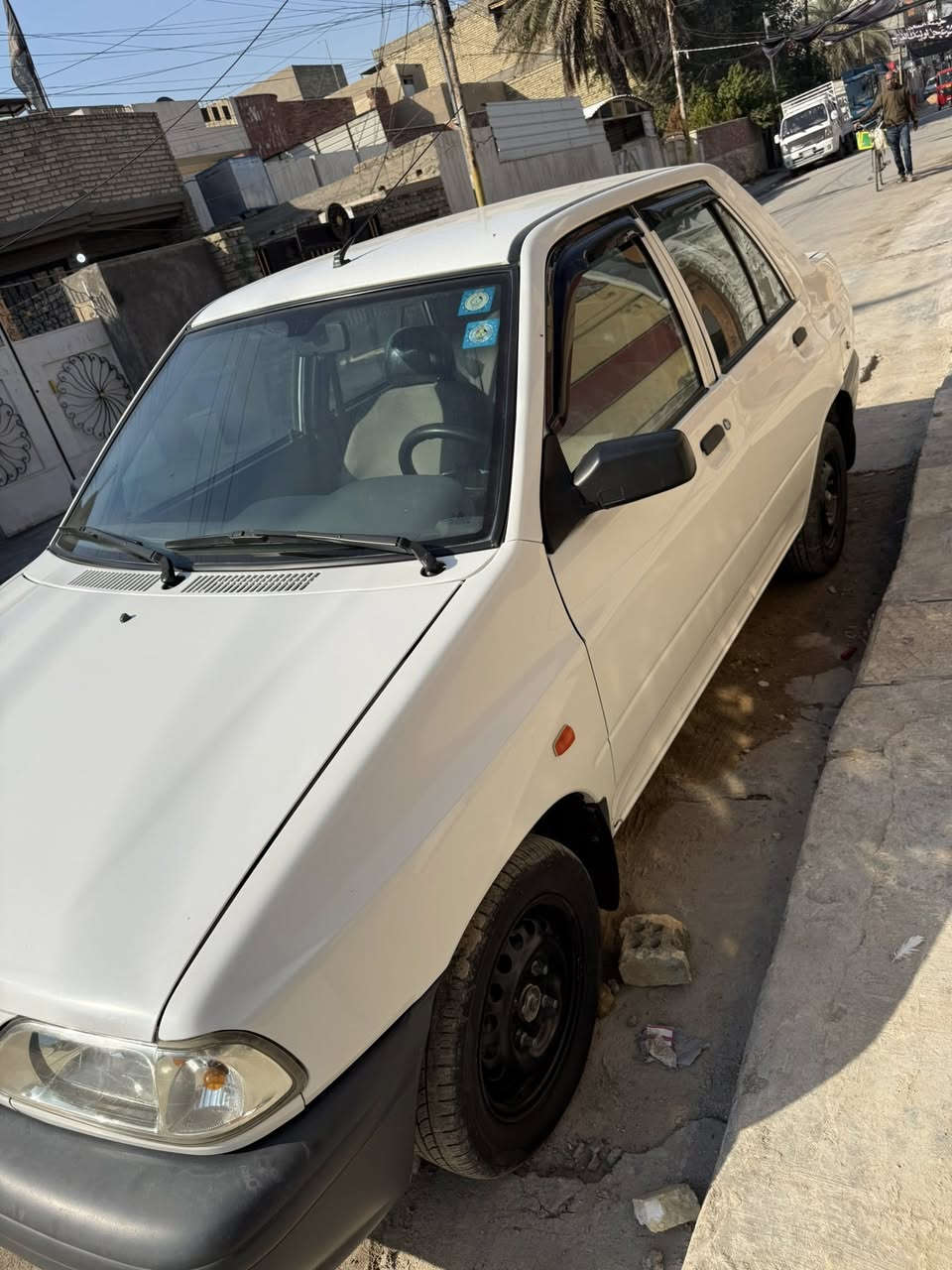 السلام عليكم 
سايبه للبيع موديل 2023 
سياره مكفوله كفاله عامه 
ماشيه 62 سياره خير من الله جاهزه من كلشي 
تئدفه تبريد صدر كير مكينه ع وضع شركه 
مكان بغداد مدينه الصدر 
رقم الهاتف ***********
