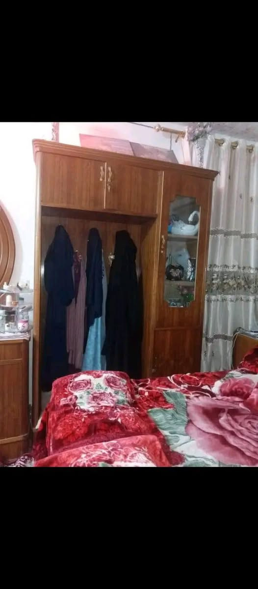 غرفة تسكام كنتور ملحق وزاويه وميز وجربايه وكوميديات كلش نطيفه للبيع السعر ٧٥٠


**إذا كنت صاحب هذا الإعلان وتريد حذفه لأي سبب، رجاءا أرسل رسالة إلى الدعم الفني**