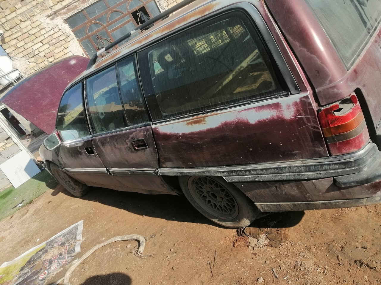 سلام عليكم البيع تفصيخ اوبل وميكا شغله محرك وكير وضفيره وعقل مكفوالت كفاله عامه تخم تاير دواخل نضيفه شوف عينك مثل ما موضح بل صوره راديتر ارفيو ما مفتوح دعاميت وره وكدم جديد ***********
